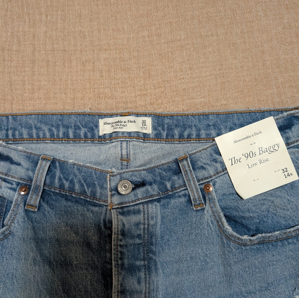 90s low rise baggy jean